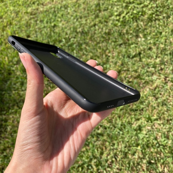 Donald Duck Disney iPhone Case - Picture 6 of 13